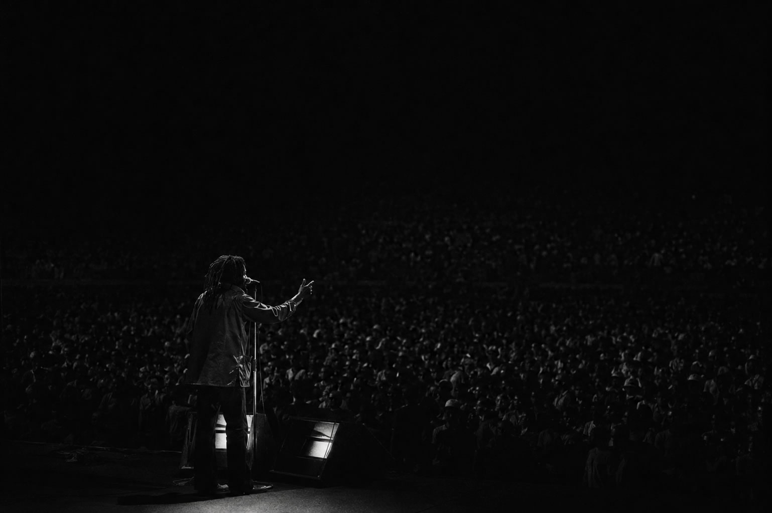 Bob Marley fotografiado al estilo Roy DeCarava
